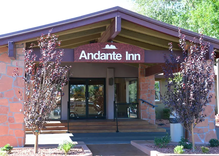 Aiden By Western Hotel