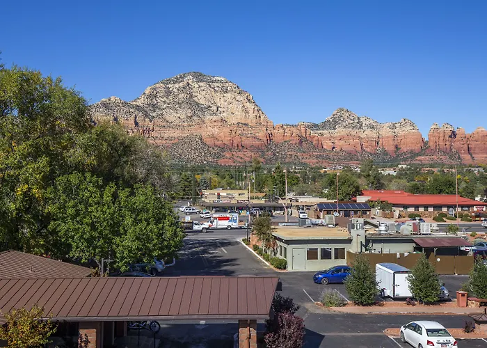 Aiden By Western Sedona
